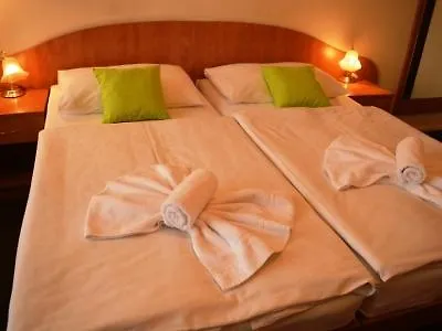 Otel Legie 3*