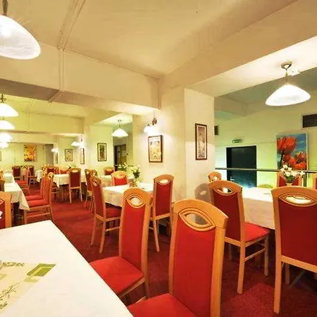 Ξενοδοχείο Legie 3*