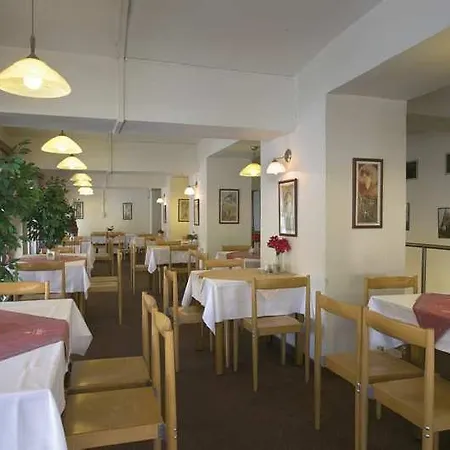 Otel Legie 3*