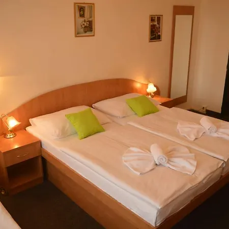 Legie Otel
